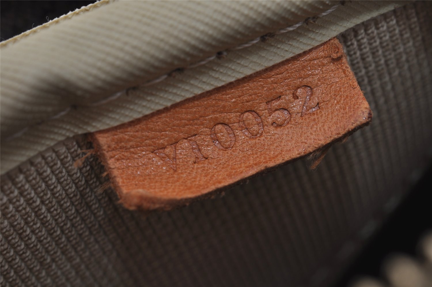 Authentic Louis Vuitton Monogram Evasion PM Boston Travel Bag M41443 LV 1367J