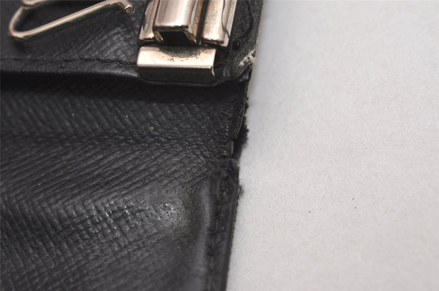 Authentic Louis Vuitton Damier Graphite Multicles 6 Key Case M62662 LV 1368I