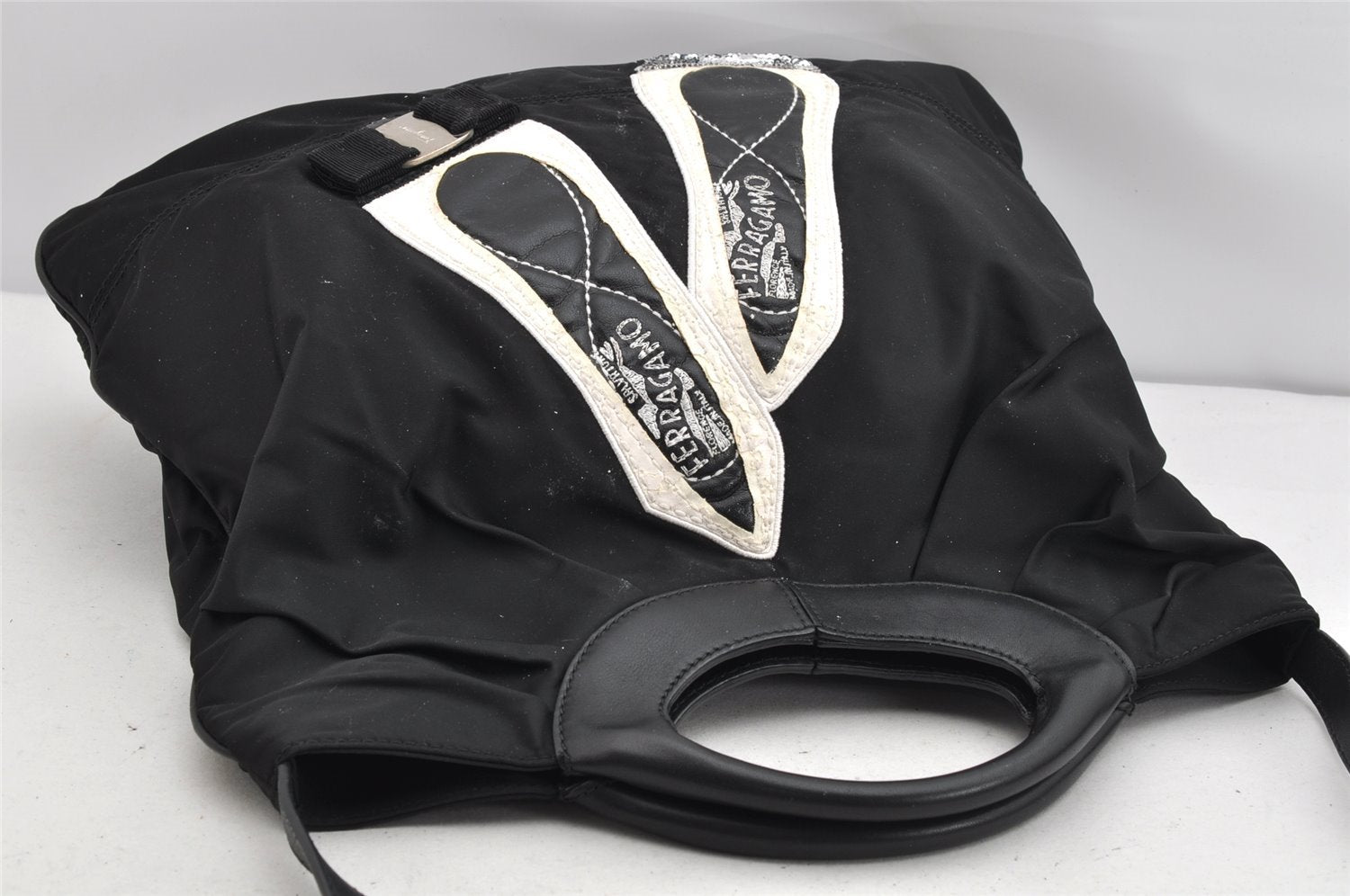 Authentic Salvatore Ferragamo Vara Nylon Leather 2Way Hand Bag Black 1379K