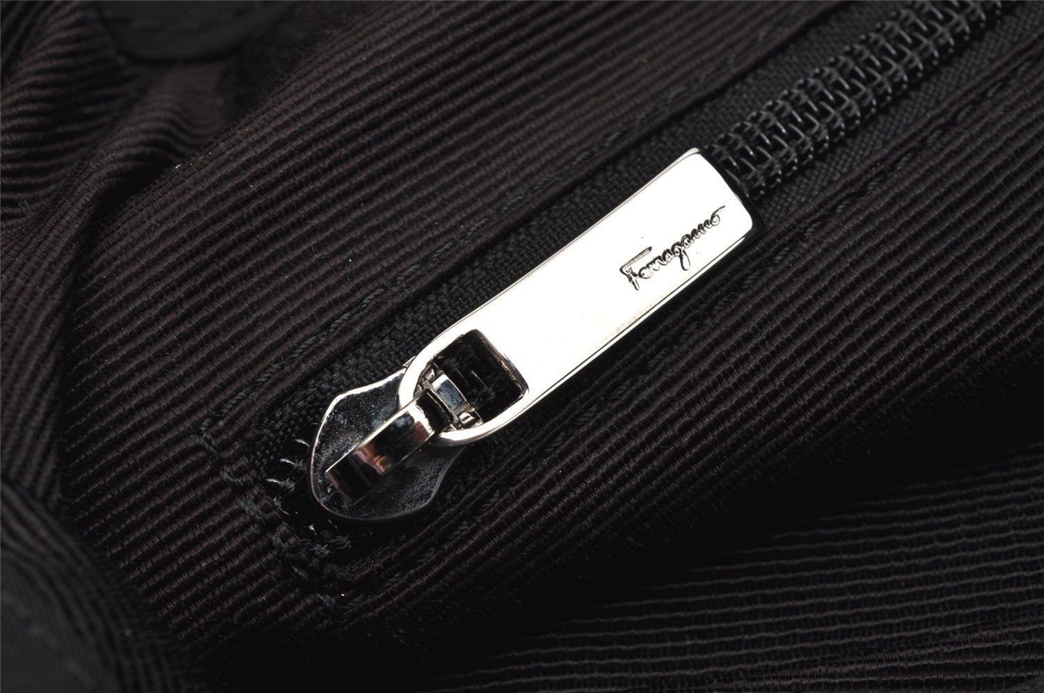 Authentic Salvatore Ferragamo Vara Nylon Leather 2Way Hand Bag Black 1379K