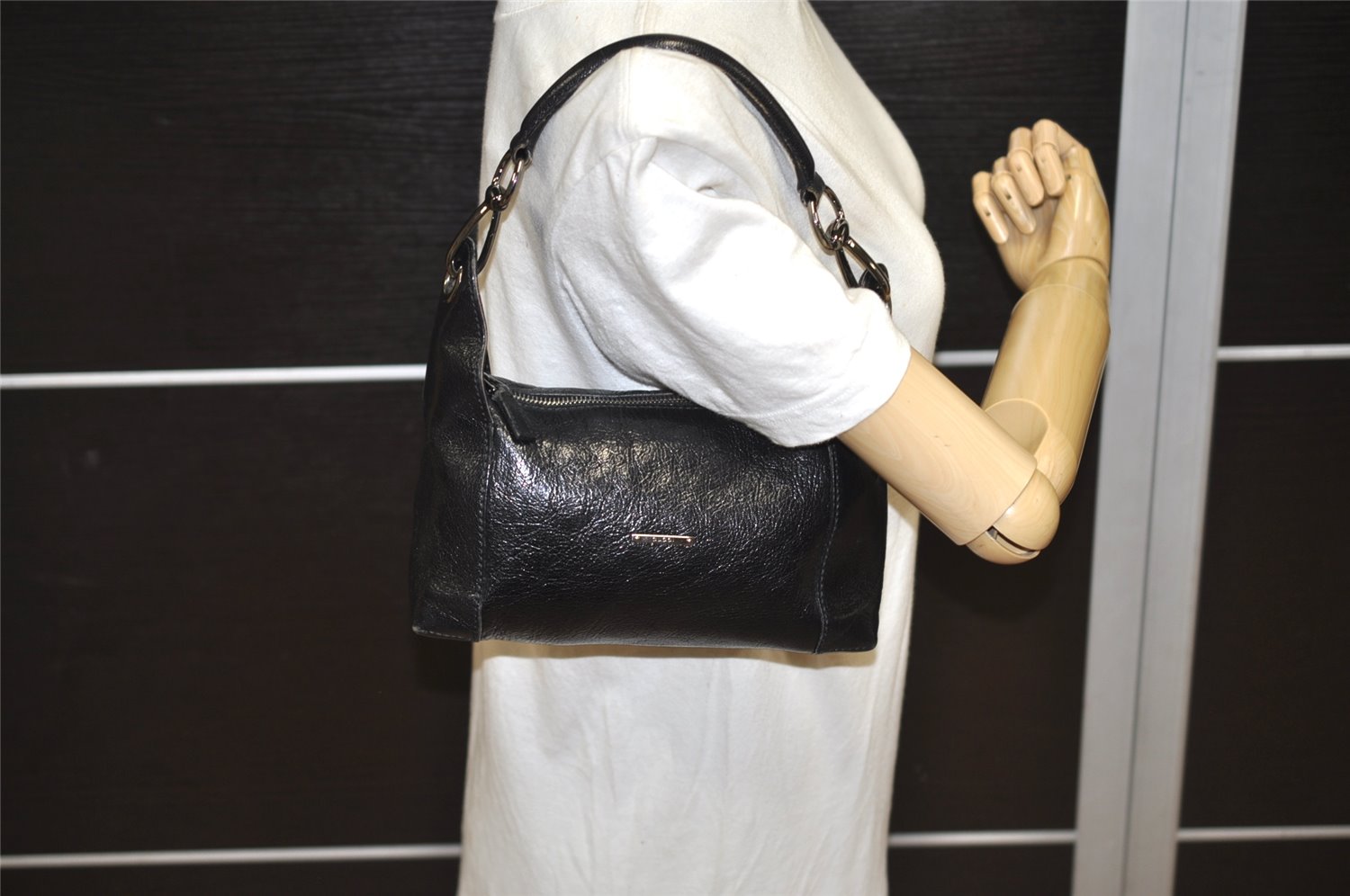 Authentic GUCCI Vintage Shoulder Hand Bag Purse Leather 113024 Black 1386K