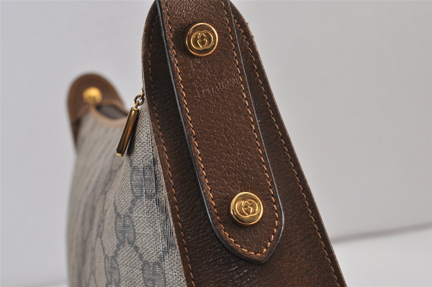 Authentic GUCCI Shoulder Cross Body Bag Purse GG PVC Leather Brown Junk 1388K