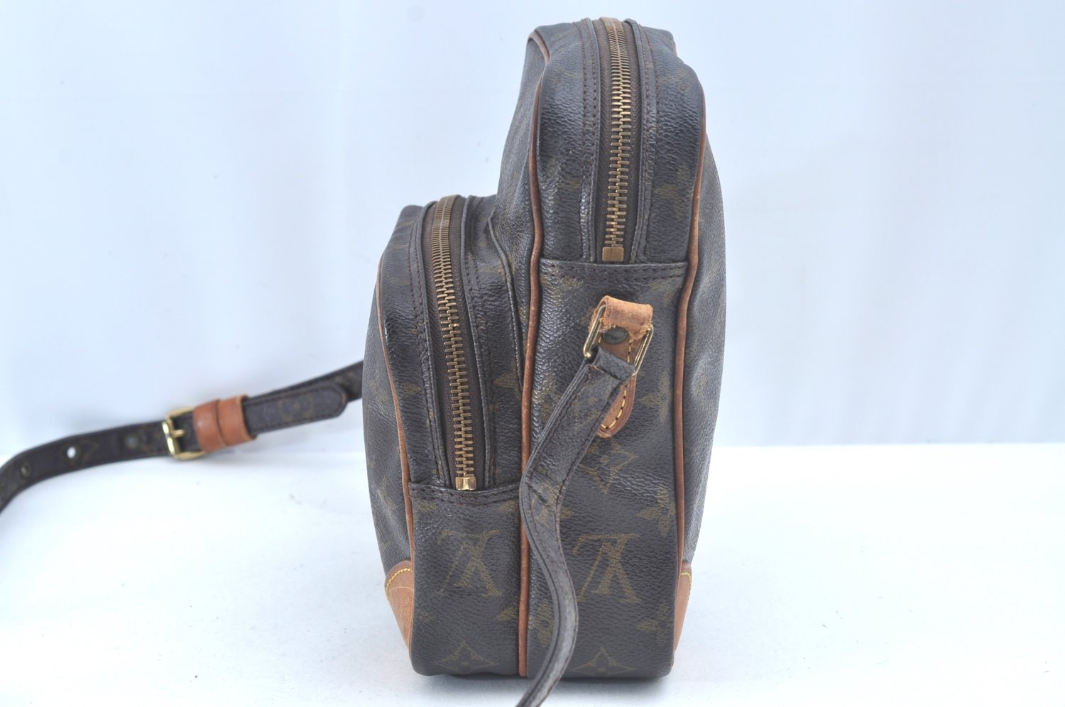 Authentic Louis Vuitton Monogram Amazone Shoulder Cross Body Bag M45236 LV 1389J