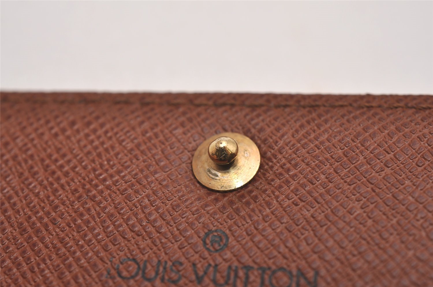 Authentic Louis Vuitton Monogram Multicles 4 Four Hooks Key Case M62631 LV 1390I