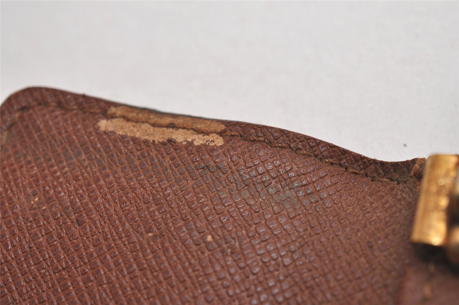 Authentic Louis Vuitton Monogram Multicles 4 Four Hooks Key Case M62631 LV 1390I