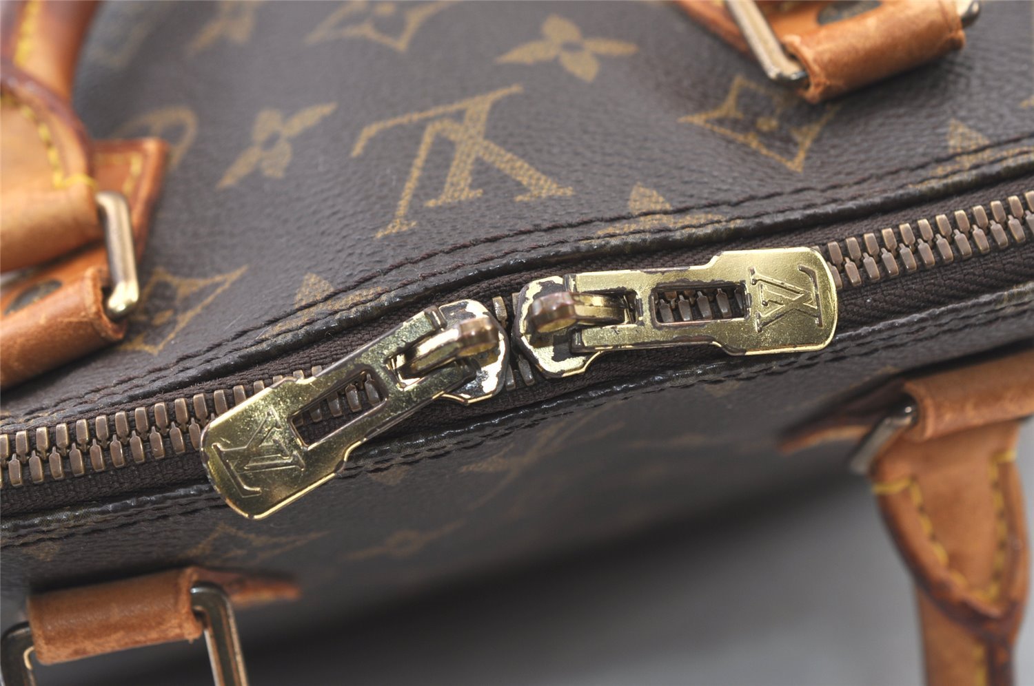 Authentic Louis Vuitton Monogram Alma Hand Bag Purse M51130 LV 1393K