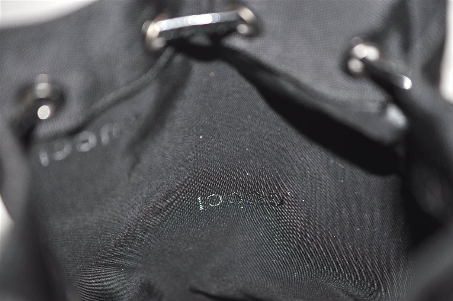 Authentic GUCCI Drawstring Hand Bag Purse Nylon Enamel Black 1401K