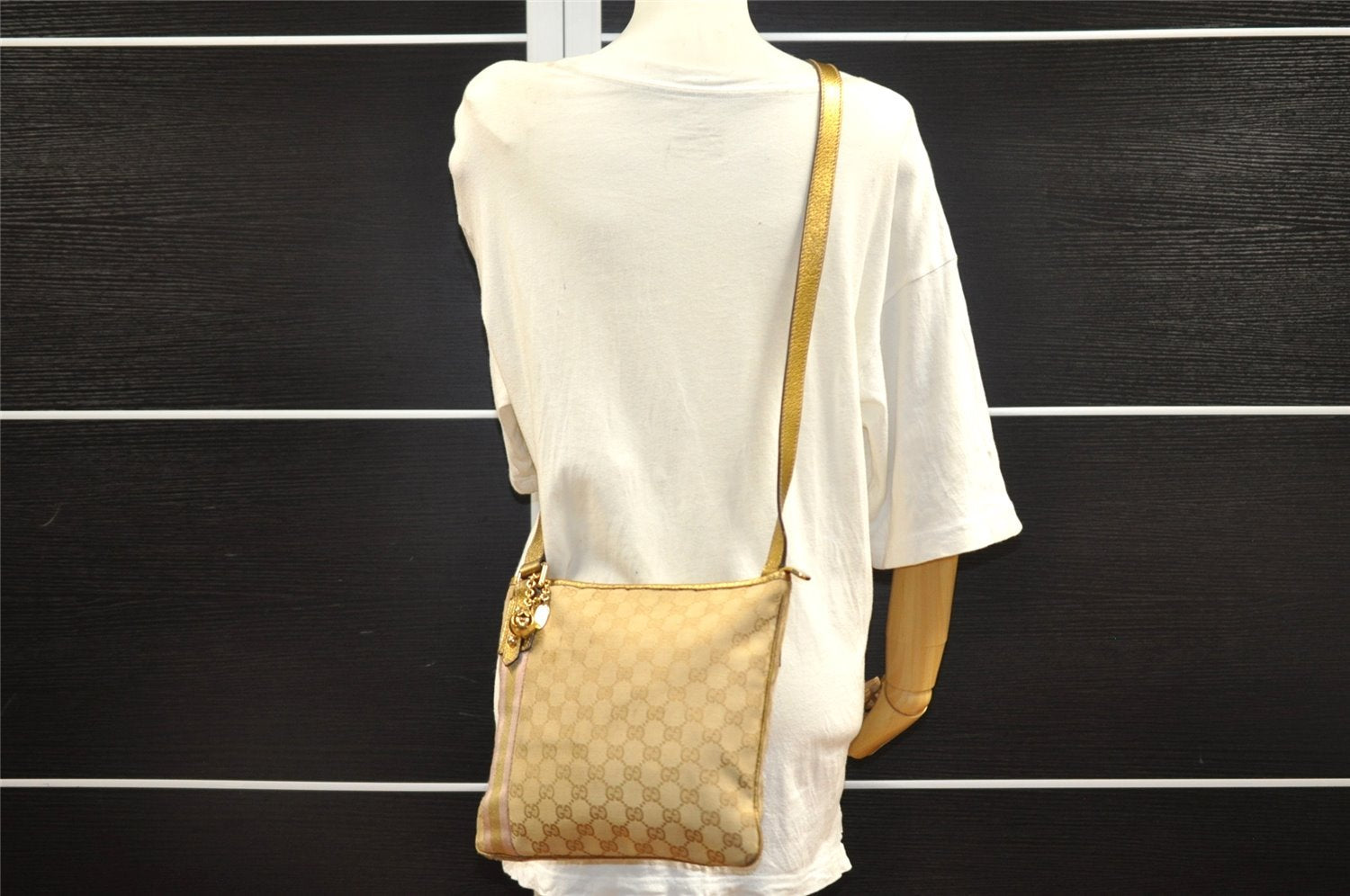 Authentic GUCCI Sherry Line Shoulder Crossbody Bag GG Canvas Leather Beige 1411I