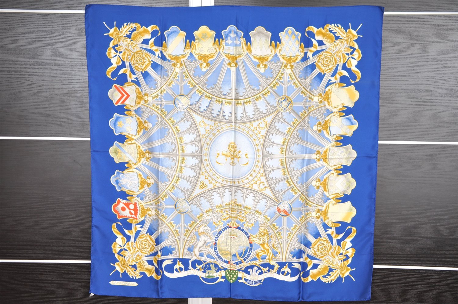 Authentic HERMES Carre 90 Scarf 