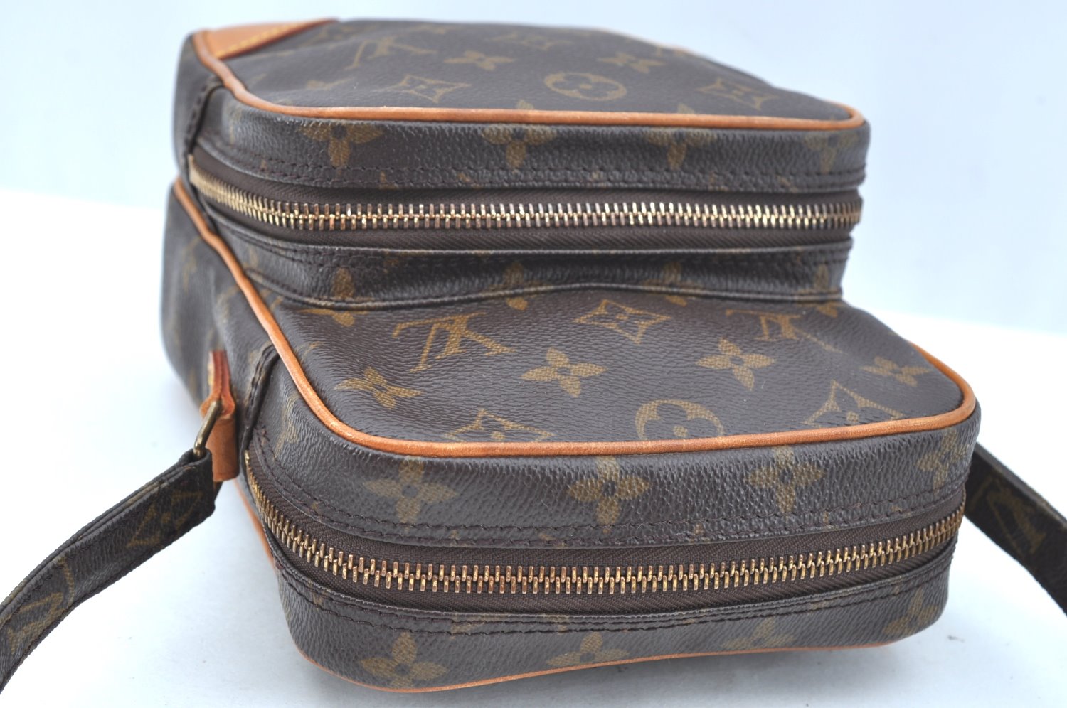 Authentic Louis Vuitton Monogram Amazone Shoulder Cross Body Bag M45236 LV 1418I