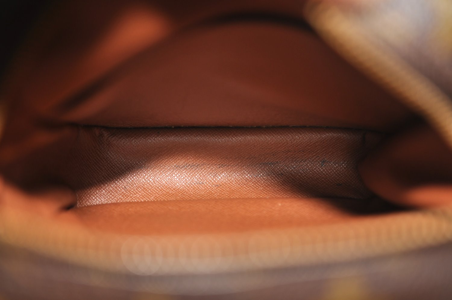 Authentic Louis Vuitton Monogram Amazone Shoulder Cross Body Bag M45236 LV 1418I