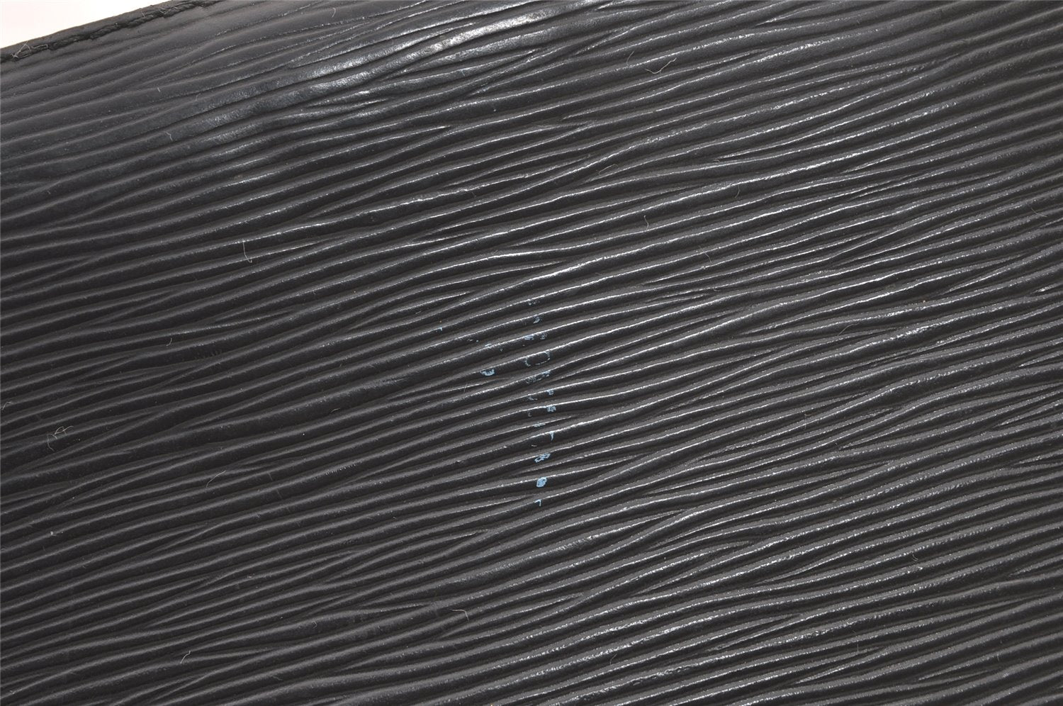 Authentic Louis Vuitton Epi Pochette Homme Clutch Hand Bag Black M52522 LV 1420K