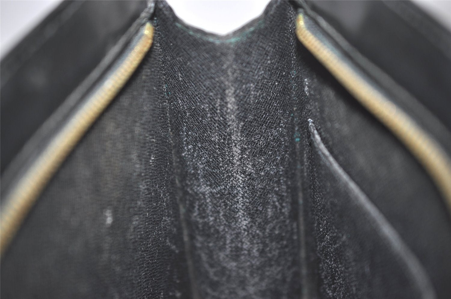 Authentic Louis Vuitton Epi Pochette Homme Clutch Hand Bag Black M52522 LV 1420K