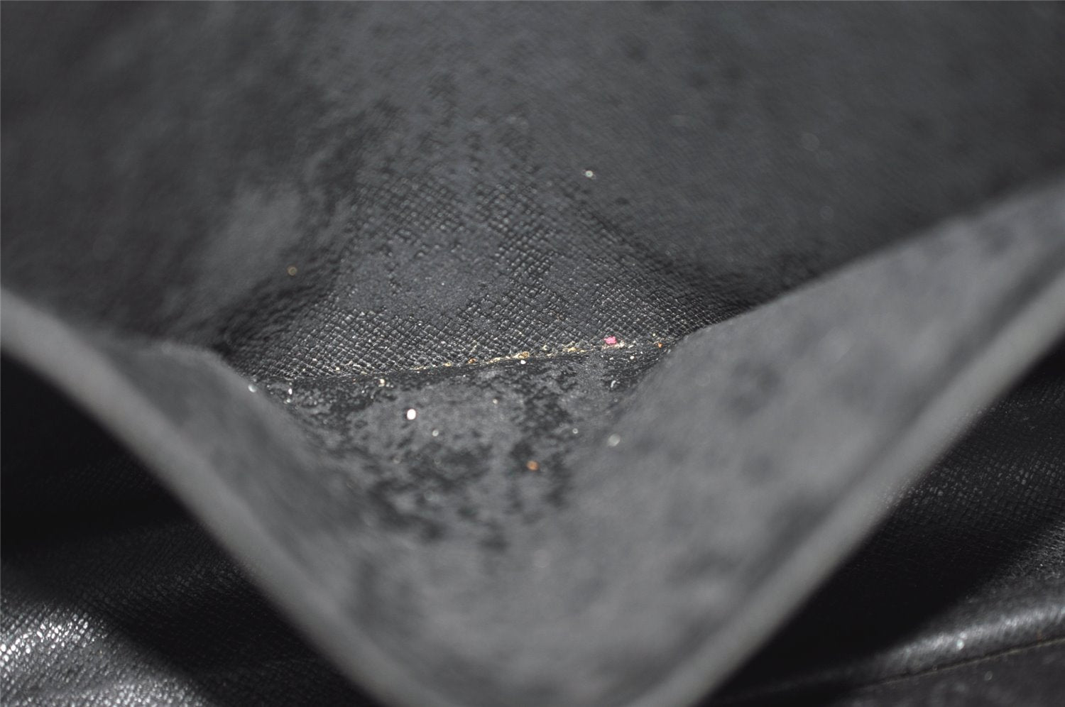 Authentic Louis Vuitton Epi Pochette Homme Clutch Hand Bag Black M52522 LV 1420K