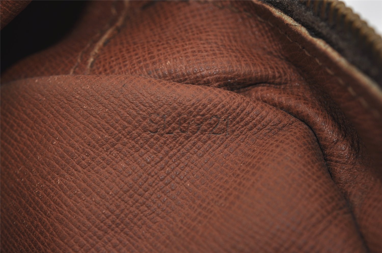 Authentic Louis Vuitton Monogram Compiegne 28 Clutch Hand Bag M51845 LV 1421I