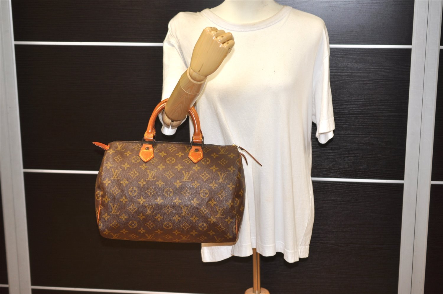 Authentic Louis Vuitton Monogram Speedy 30 Hand Boston Bag Old Model LV 1421K