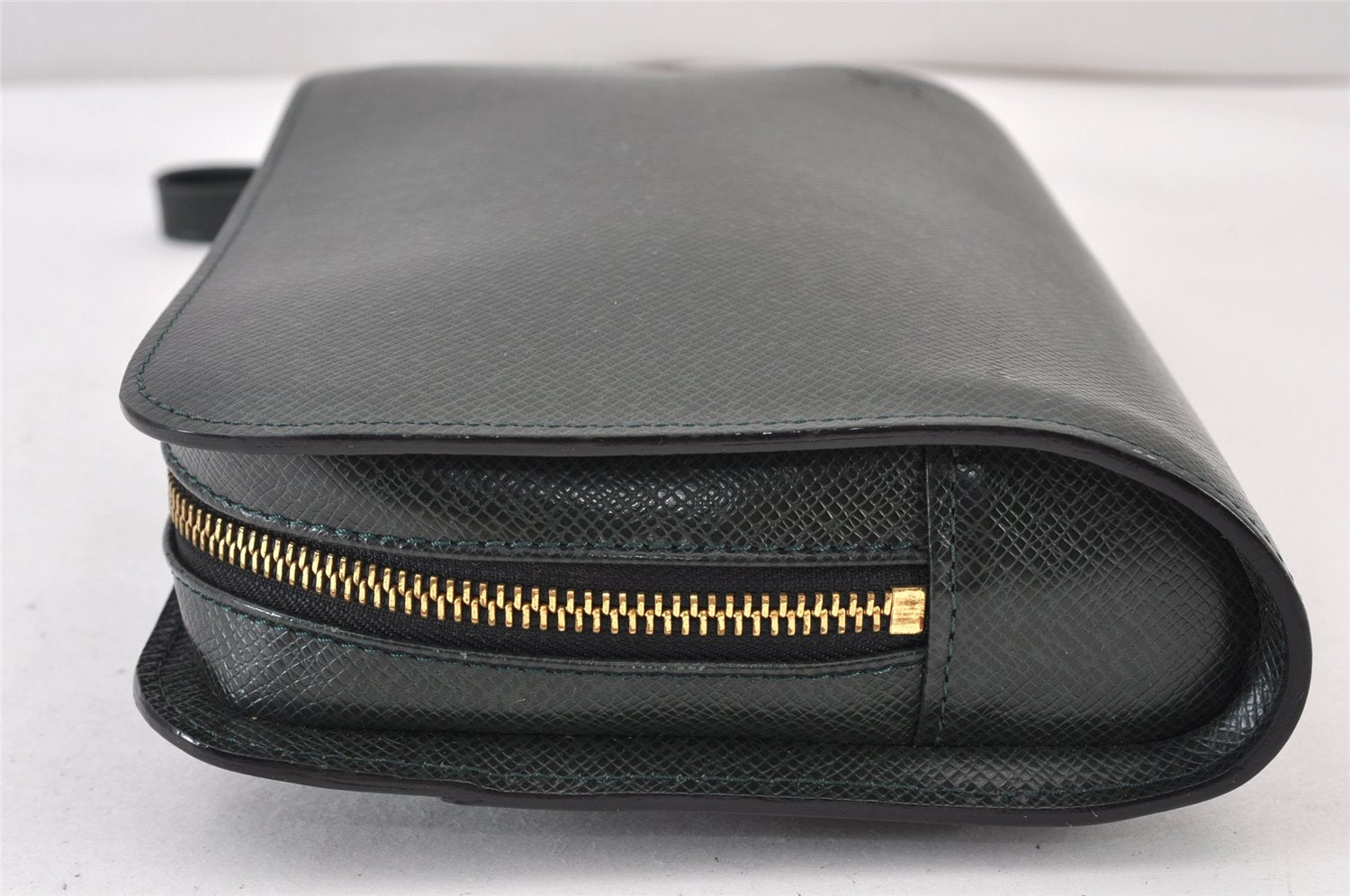 Authentic Louis Vuitton Taiga Baikal Clutch Bag Green M30184 LV 1423K