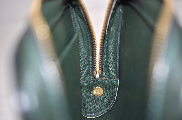 Authentic Louis Vuitton Taiga Baikal Clutch Bag Green M30184 LV 1423K