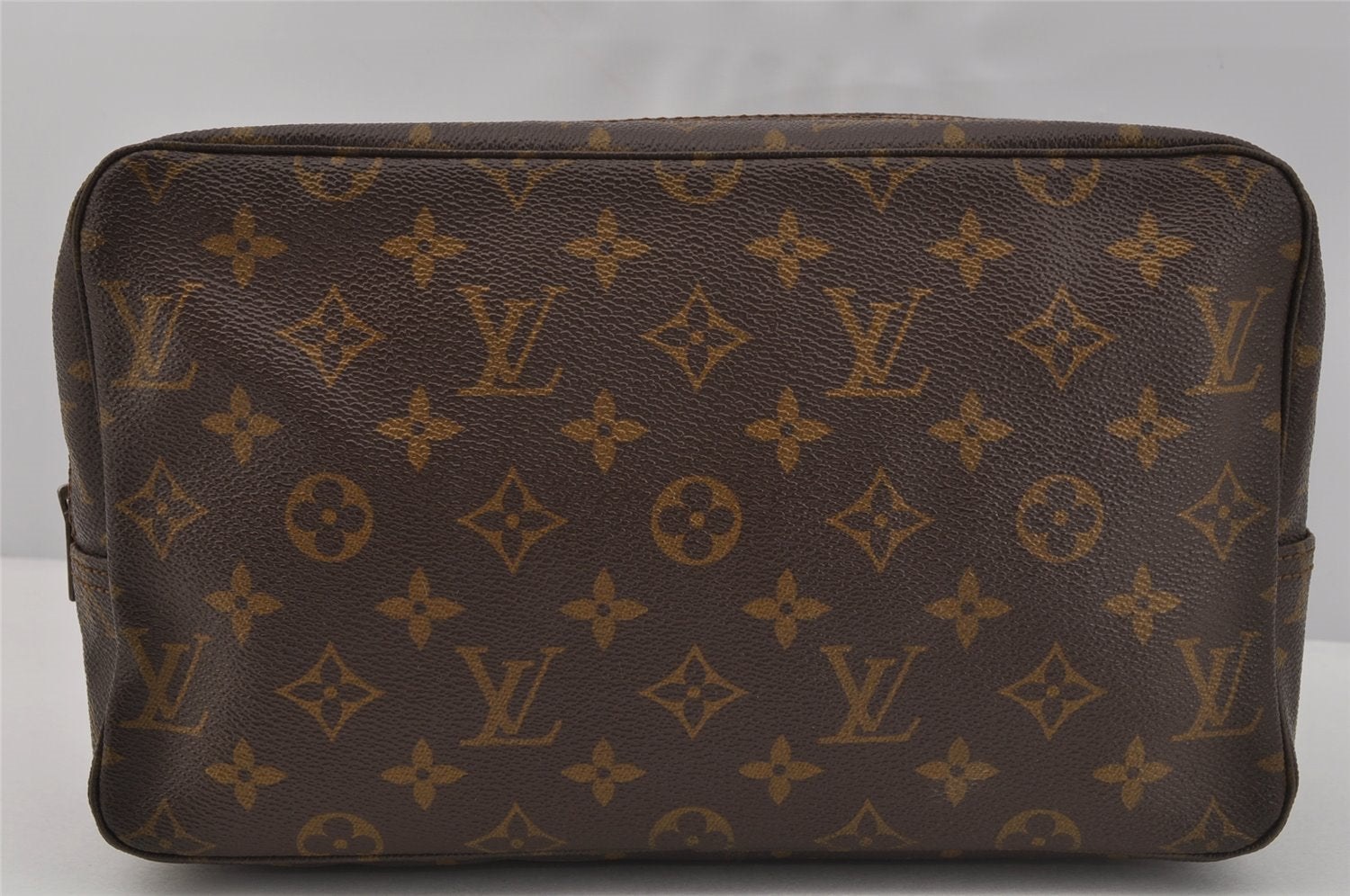 Auth Louis Vuitton Monogram Trousse Toilette 28 Clutch Hand Bag Old Model 1424J