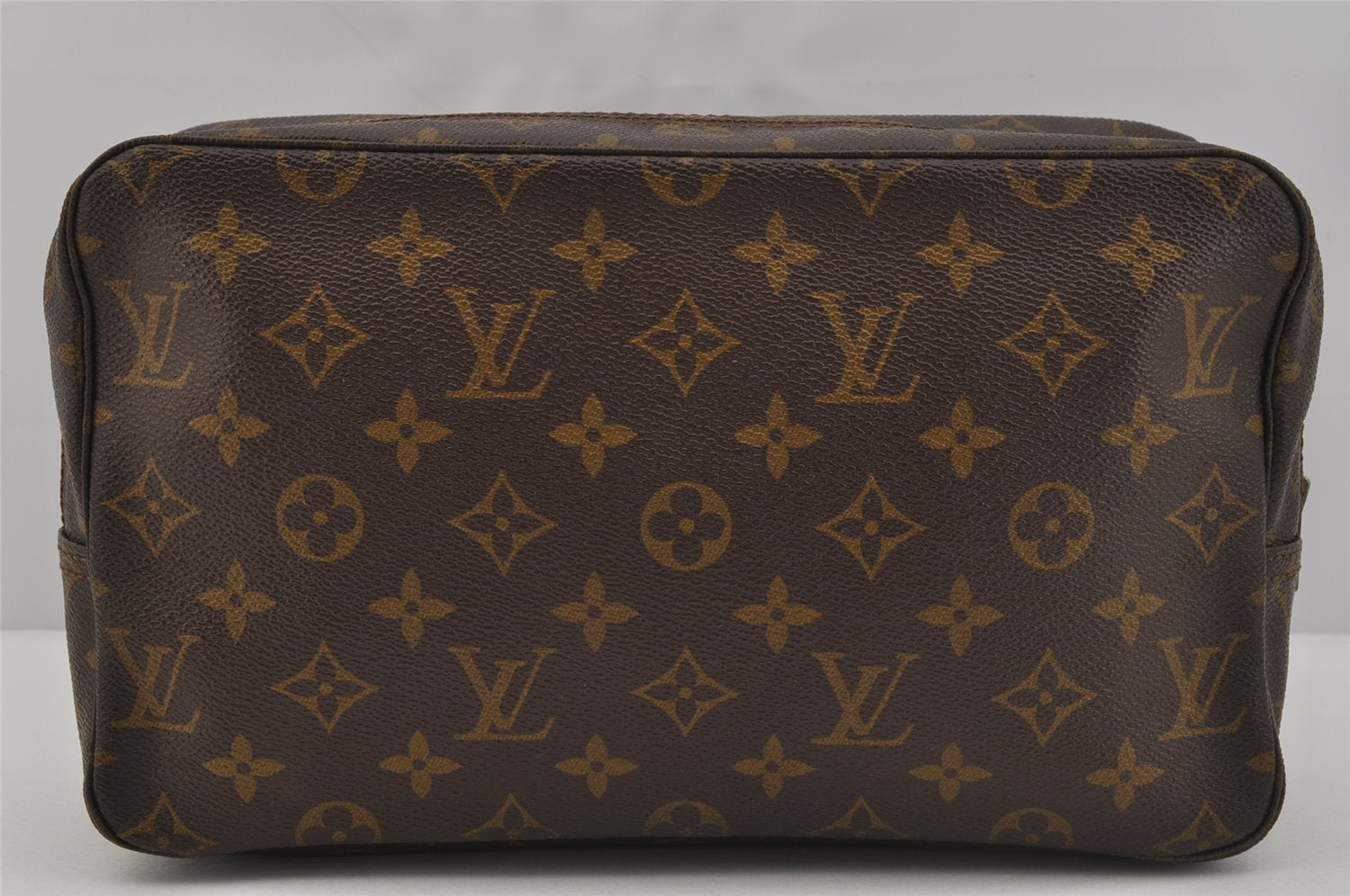 Auth Louis Vuitton Monogram Trousse Toilette 28 Clutch Hand Bag Old Model 1424J