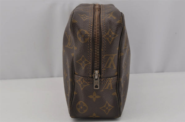 Auth Louis Vuitton Monogram Trousse Toilette 28 Clutch Hand Bag Old Model 1424J