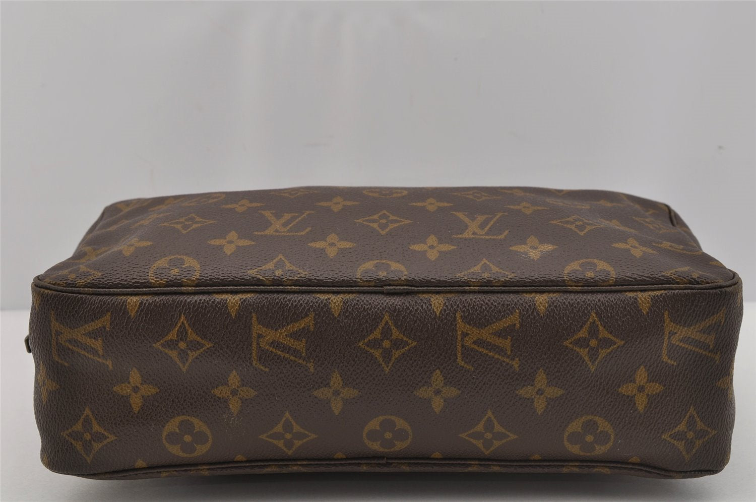Auth Louis Vuitton Monogram Trousse Toilette 28 Clutch Hand Bag Old Model 1424J