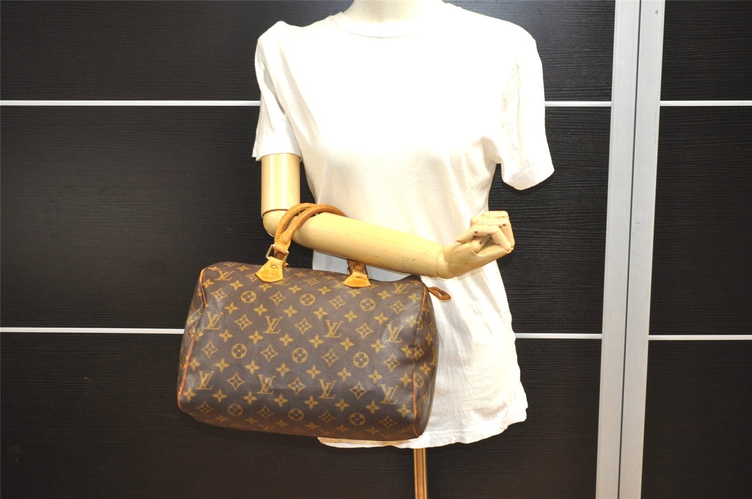 Authentic Louis Vuitton Monogram Speedy 30 Hand Boston Bag M41526 LV 1425I