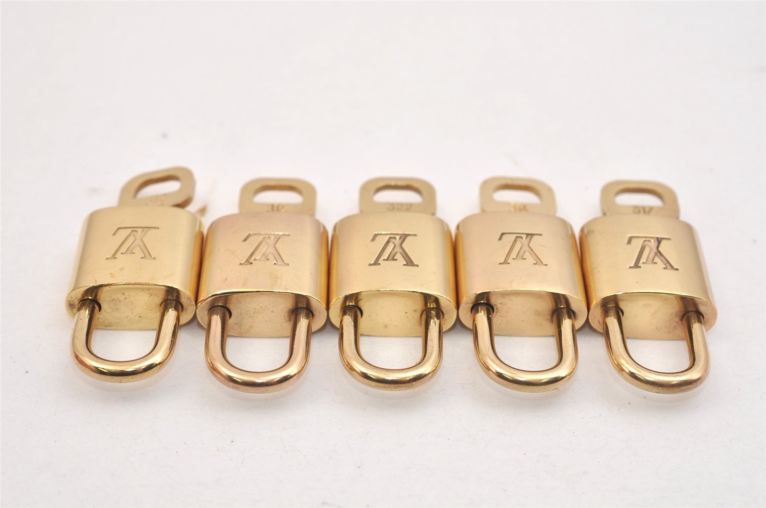 Authentic Louis Vuitton Padlock & Keys 10Set LV 1428L