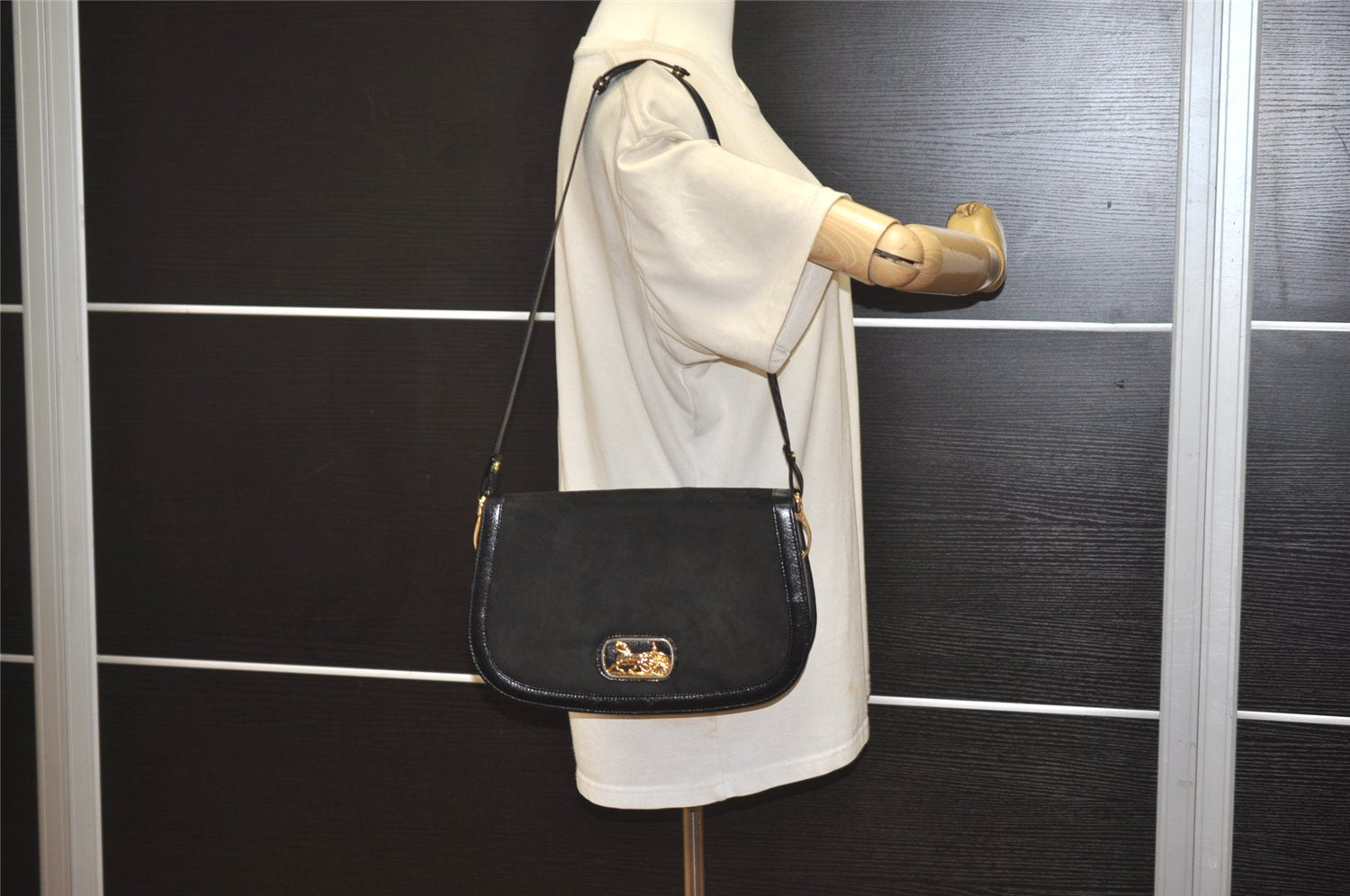 Authentic CELINE Horse Carriage Shoulder Hand Bag Suede Leather Black 1433K