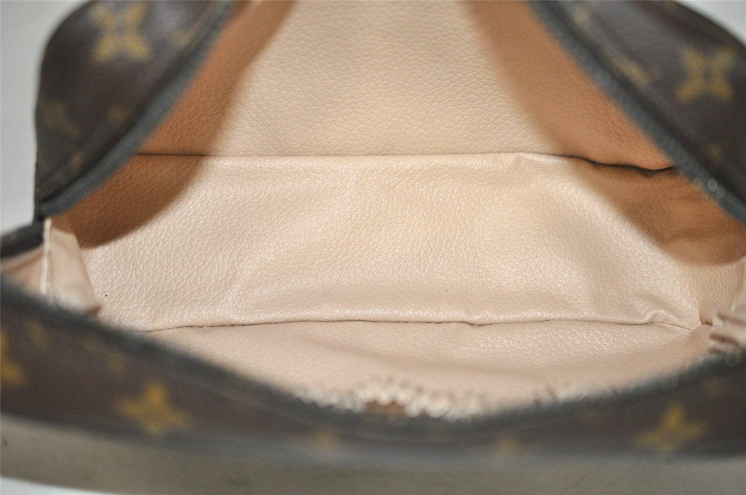 Auth Louis Vuitton Monogram Trousse Toilette 23 Clutch Hand Bag M47524 LV 1440I