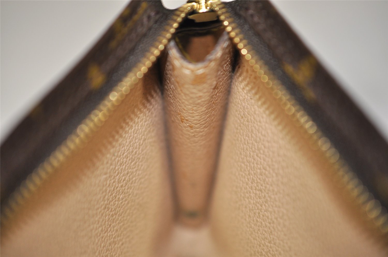 Authentic Louis Vuitton Monogram Pouch For Bucket GM LV 1441I