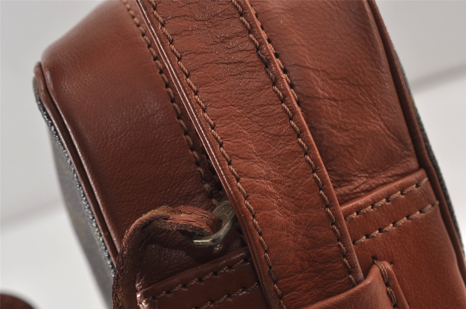 Authentic Louis Vuitton Monogram Sac Bandouliere 30 Shoulder Bag Old Model 1441K