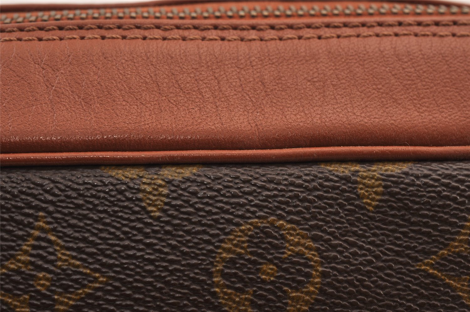 Authentic Louis Vuitton Monogram Sac Bandouliere 30 Shoulder Bag Old Model 1441K