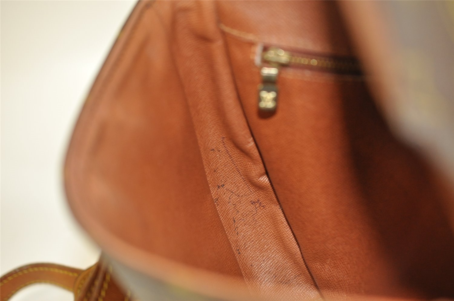 Authentic Louis Vuitton Monogram Chantilly GM Shoulder Cross Bag M51232 LV 1442I