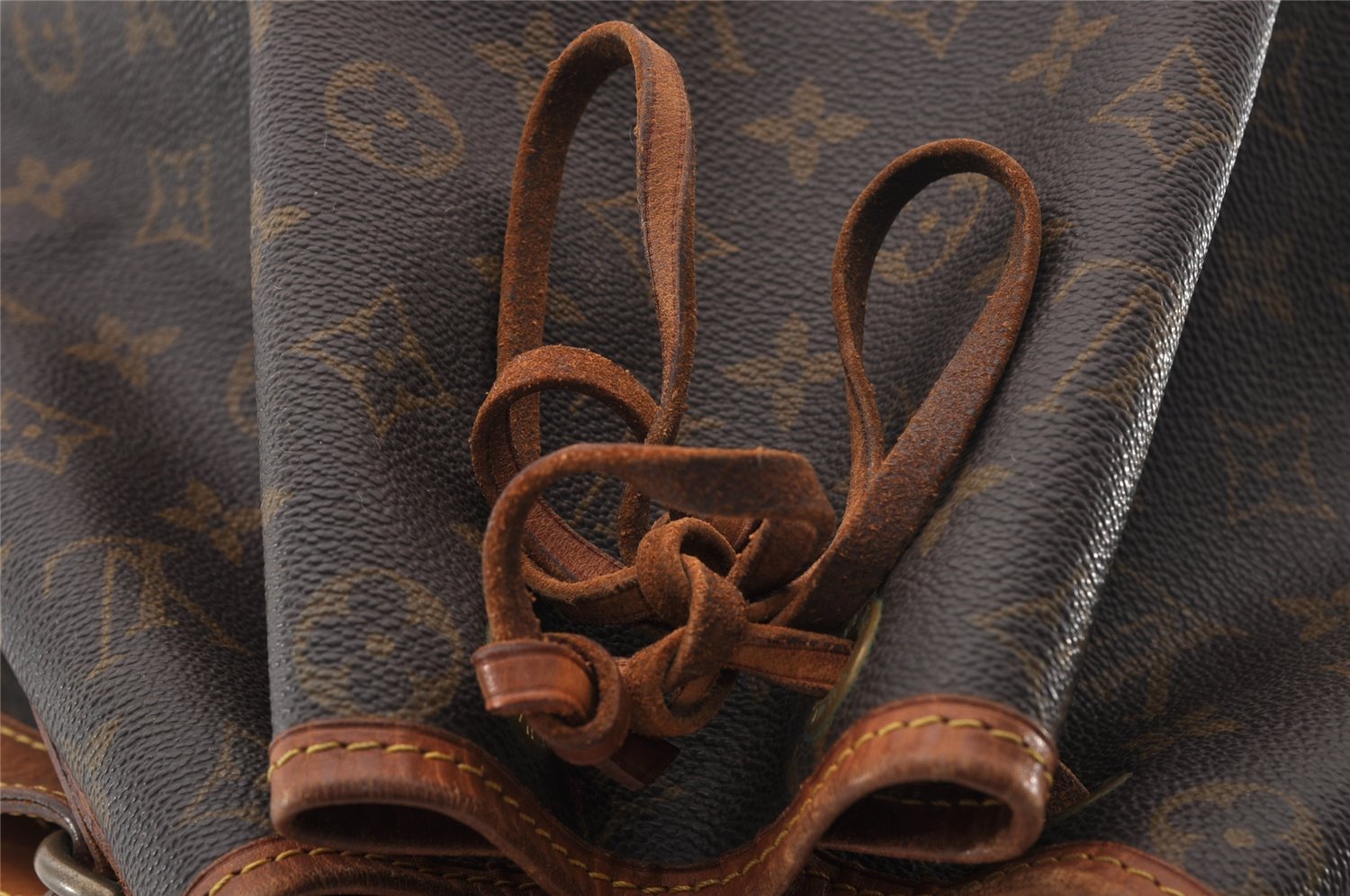 Authentic Louis Vuitton Monogram Noe Shoulder Drawstring Bag M42224 LV 1444I