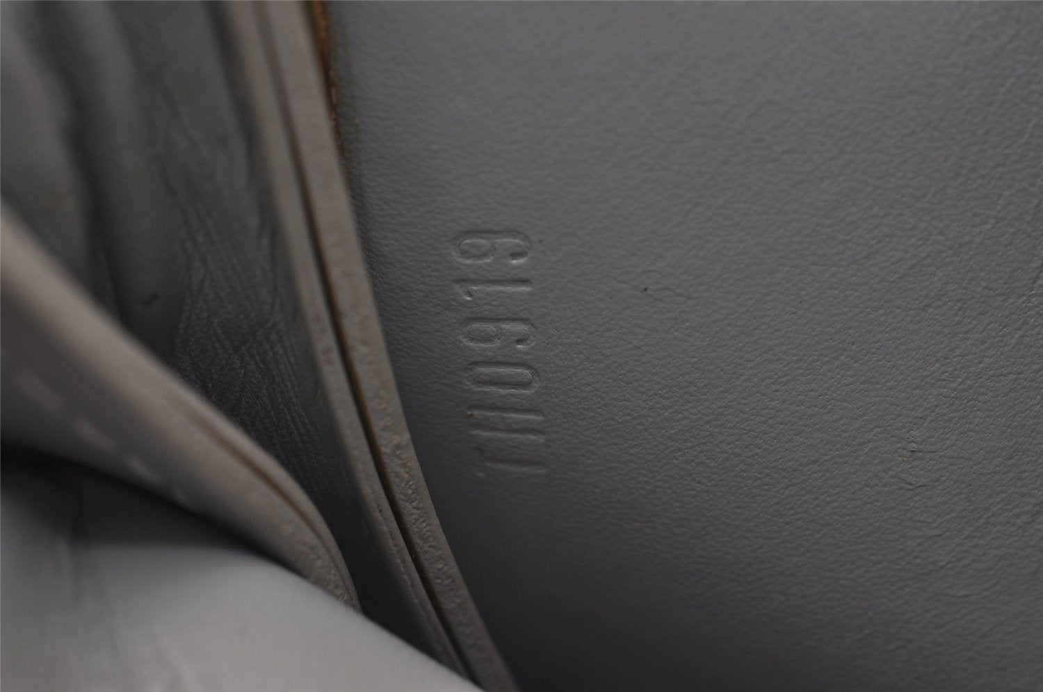 Authentic Louis Vuitton Vernis Lexington Hand Bag Pouch Yellow M91056 LV 1446I