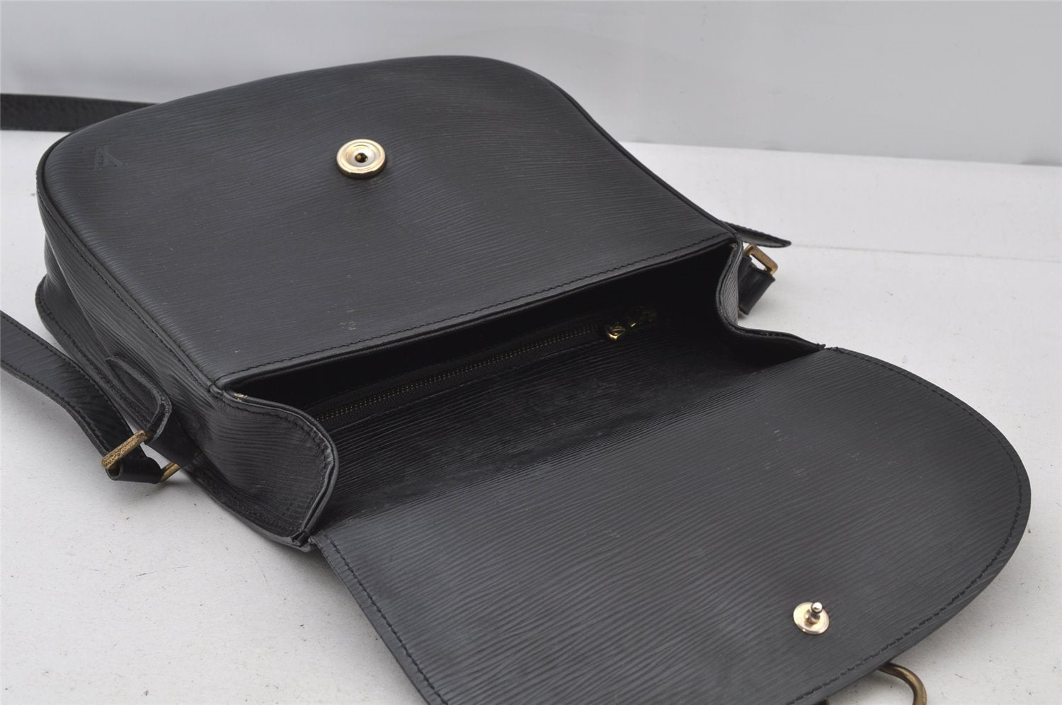 Auth Louis Vuitton Epi Saint Cloud GM Shoulder Cross Body Bag M52192 Black 1447J