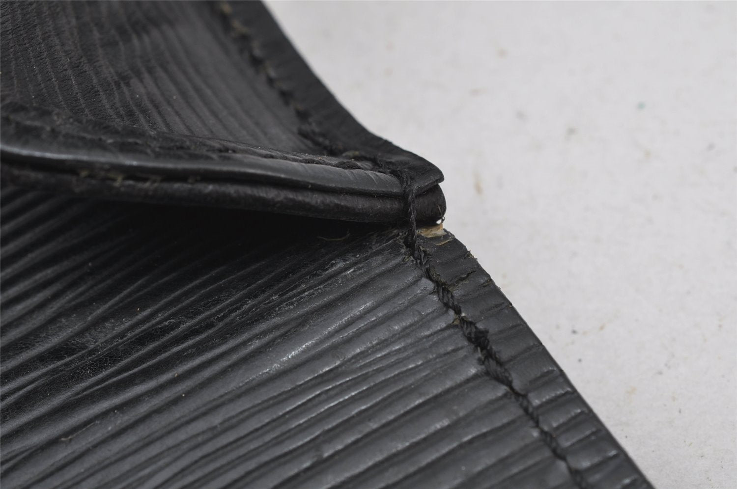 Auth Louis Vuitton Epi Saint Cloud GM Shoulder Cross Body Bag M52192 Black 1447J