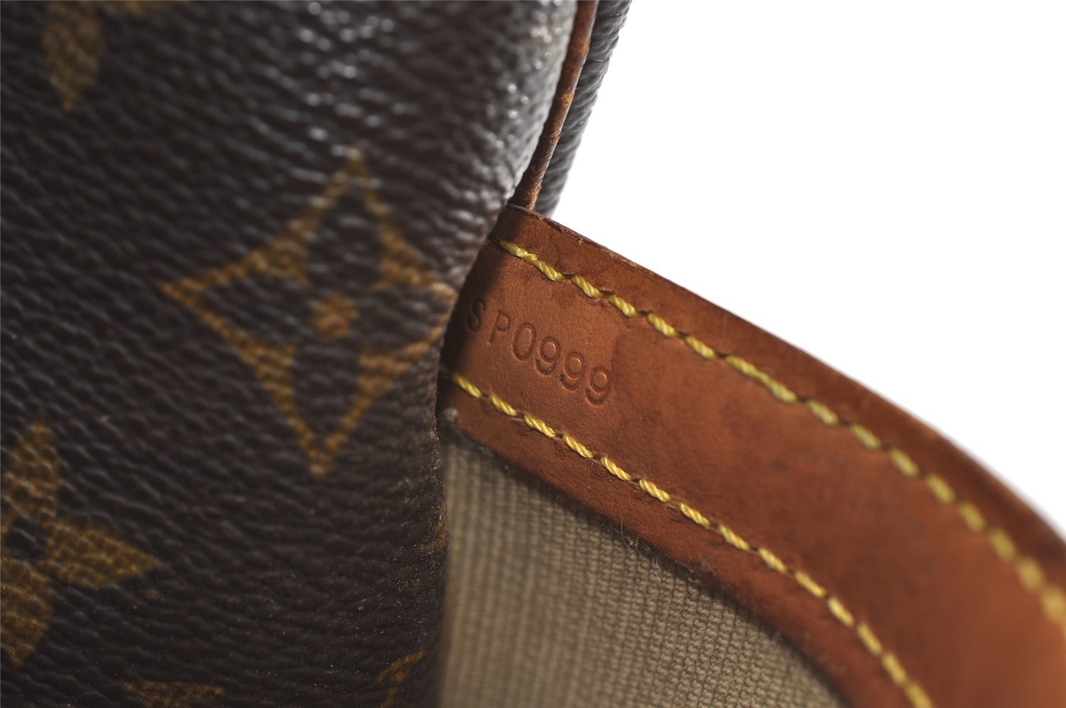 Authentic Louis Vuitton Monogram Reporter PM Shoulder Bag M45254 Junk 1450I