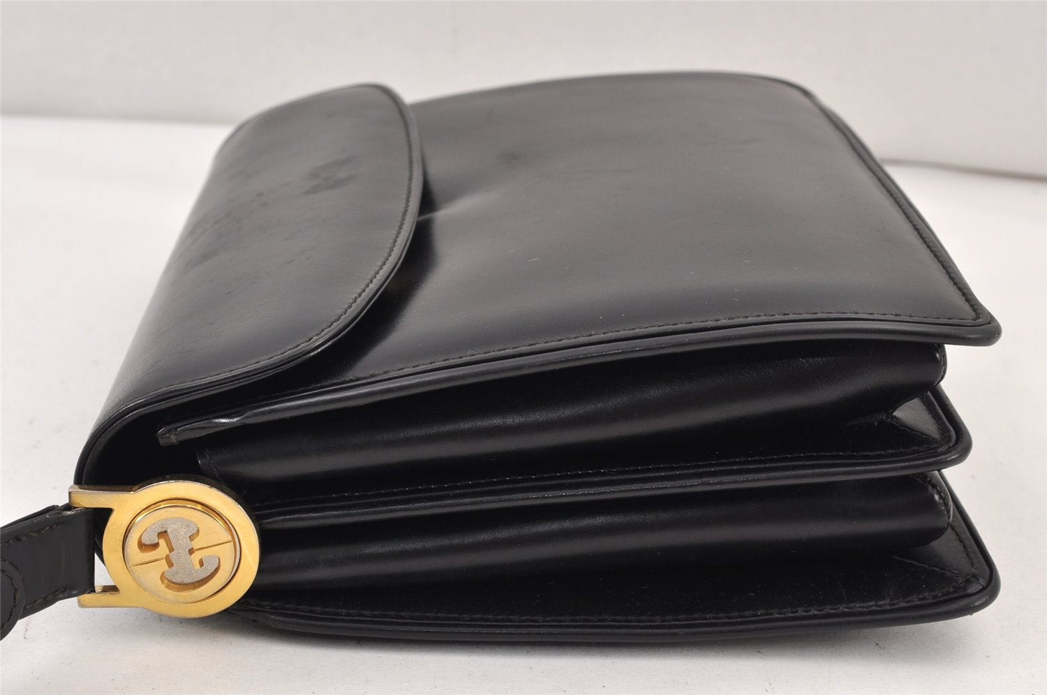 Authentic GUCCI Vintage Shoulder Hand Bag Purse Leather Black Junk 1451K