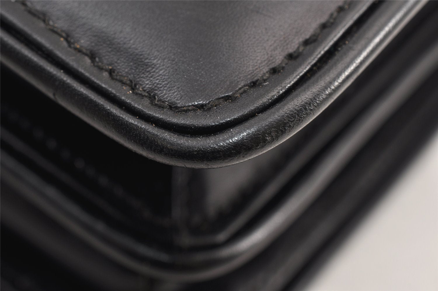 Authentic GUCCI Vintage Shoulder Hand Bag Purse Leather Black Junk 1451K
