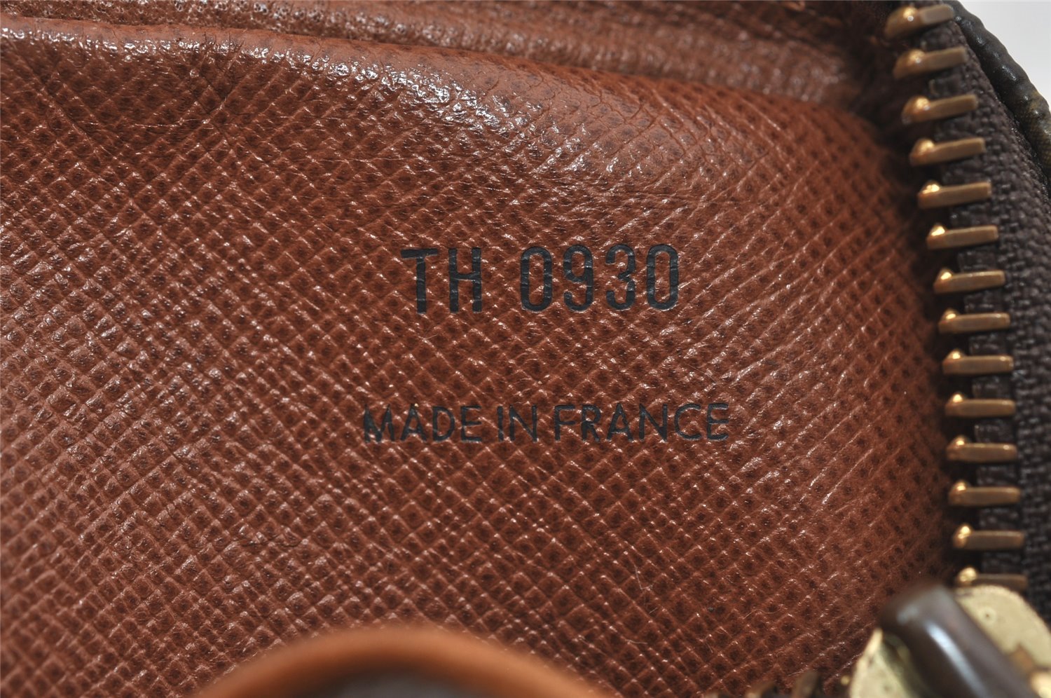 Authentic Louis Vuitton Monogram Marly Dragonne PM M51827 Clutch Hand Bag 1453I