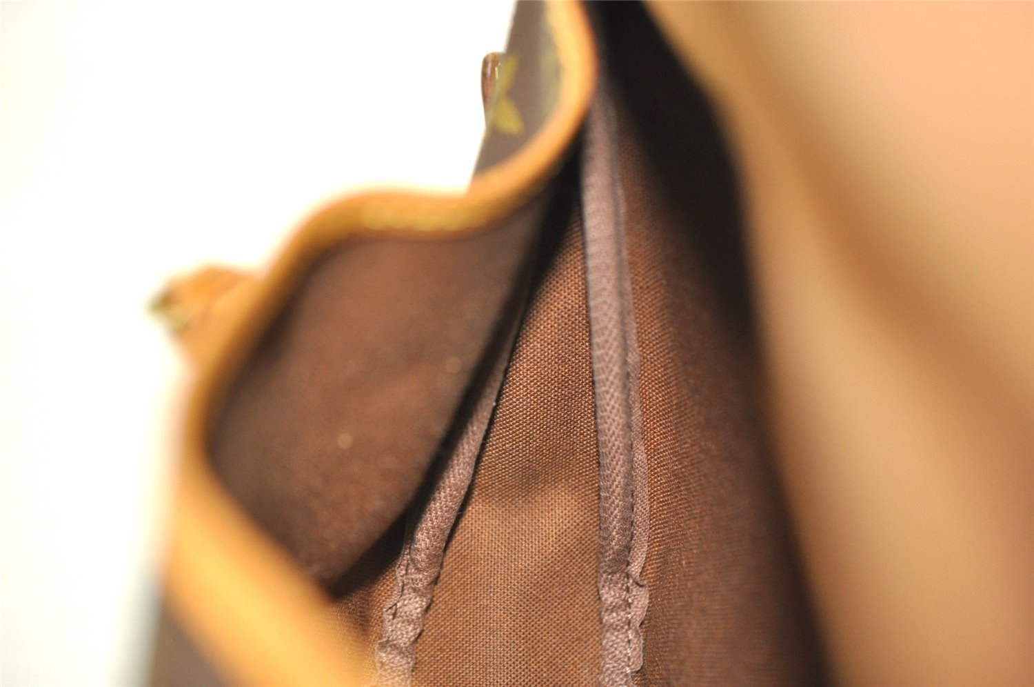 Authentic Louis Vuitton Monogram Saumur 30 Shoulder Cross Bag M42256 LV 1454I