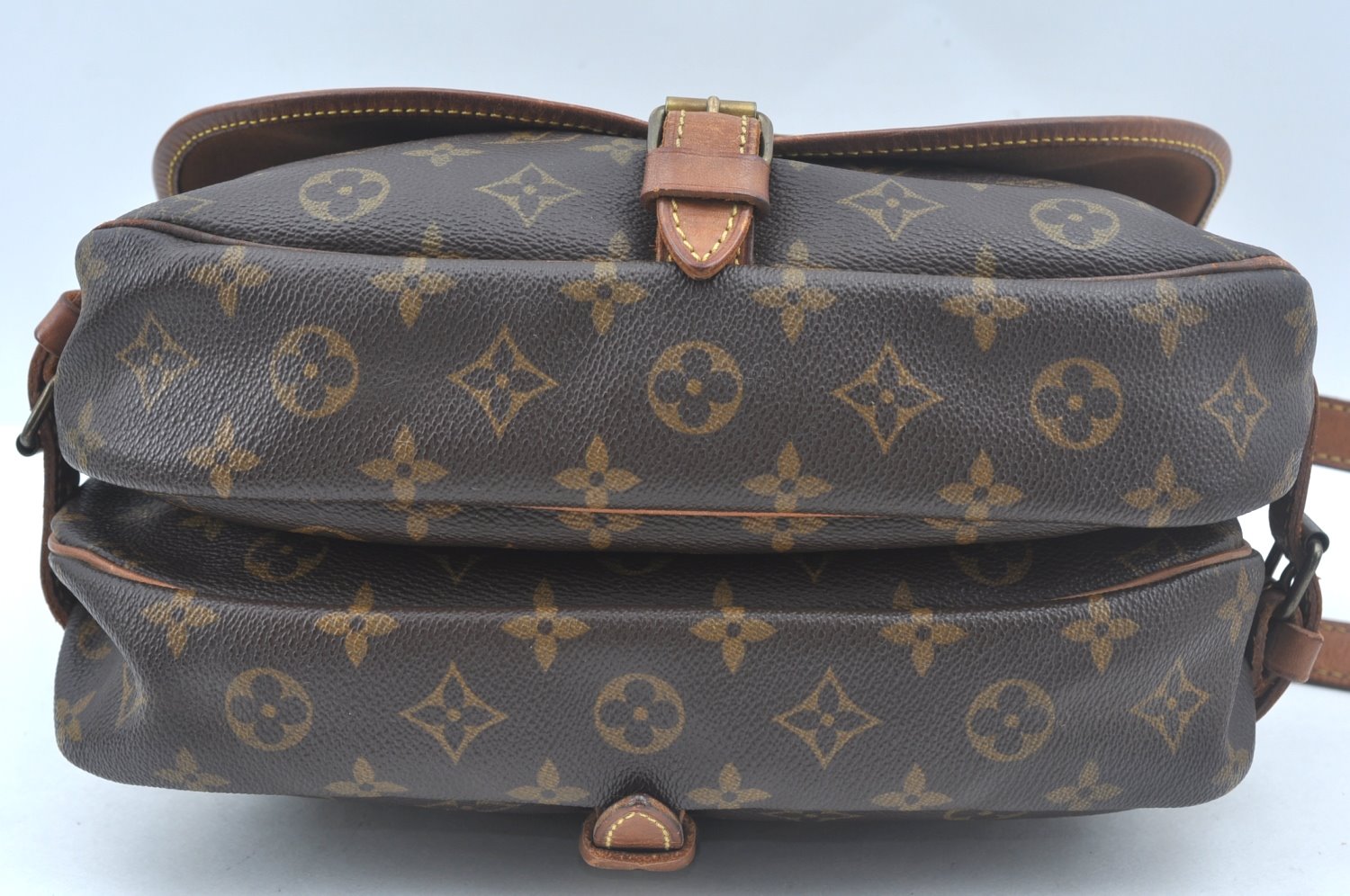 Authentic Louis Vuitton Monogram Saumur 30 Shoulder Cross Bag M42256 LV 1456I