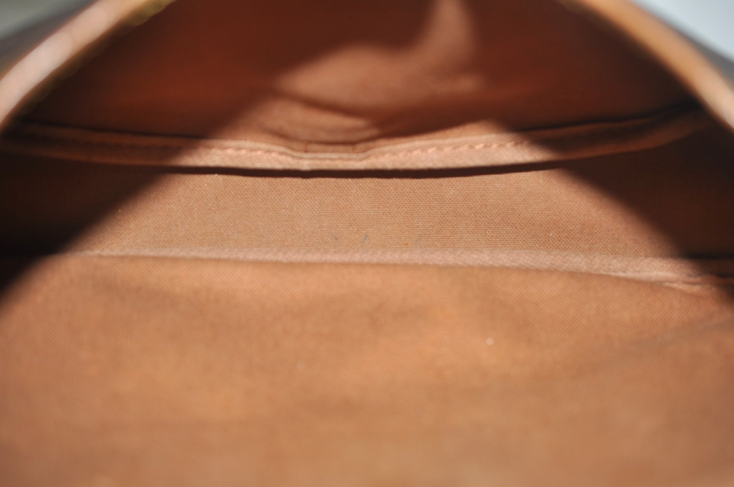 Authentic Louis Vuitton Monogram Saumur 30 Shoulder Cross Bag M42256 LV 1456I