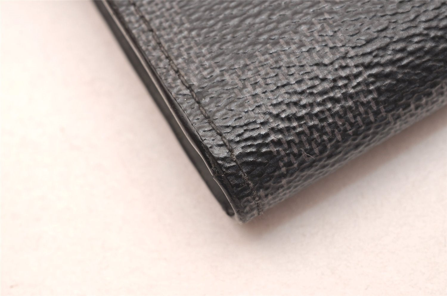 Authentic Louis Vuitton Damier Graphite Car Key Case M64410 LV 1456J