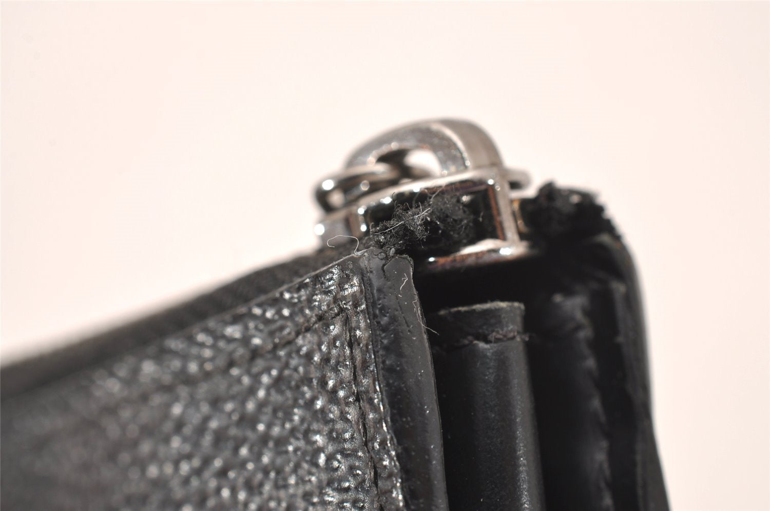 Authentic Louis Vuitton Damier Graphite Car Key Case M64410 LV 1456J