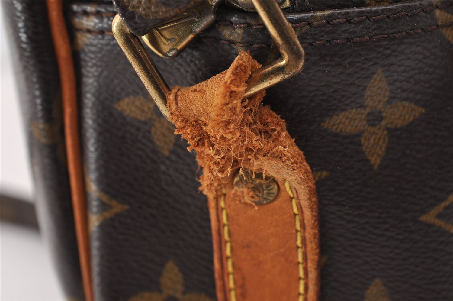 Authentic Louis Vuitton Monogram Nile Shoulder Cross Body Bag M45244 Junk 1457I