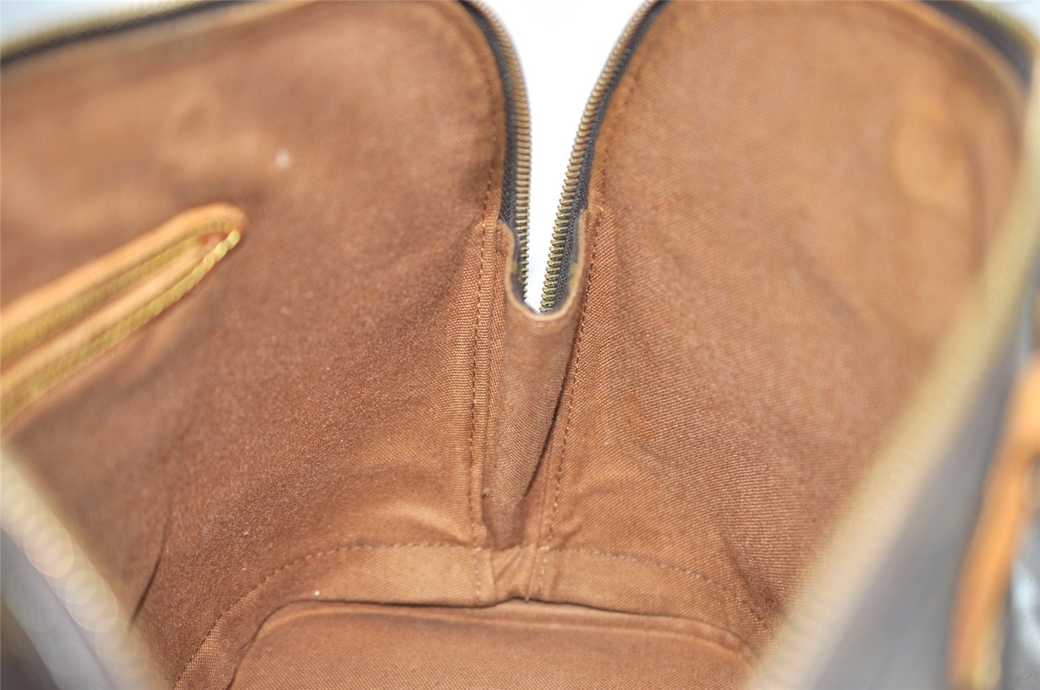 Authentic Louis Vuitton Monogram Alma Hand Bag Purse M51130 LV 1465I