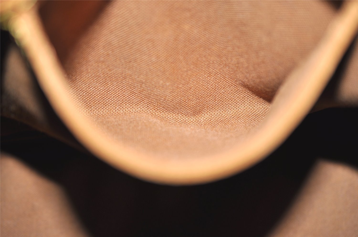 Authentic Louis Vuitton Monogram Alma Hand Bag Purse M51130 LV 1465I